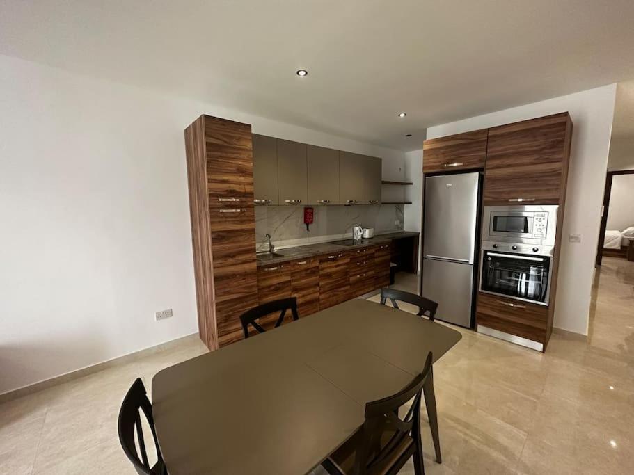 Apartamento Duplex Penthouse In Gzira Sleeps 6 Exterior foto